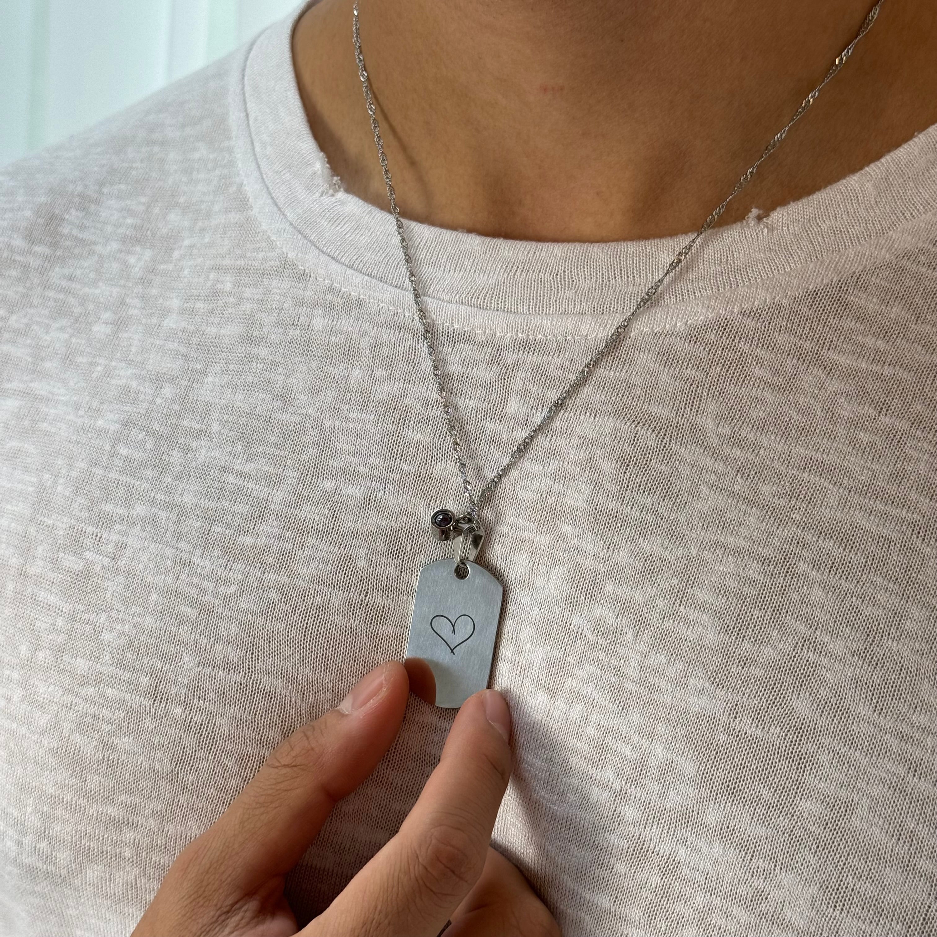 שרשרת לגבר חריטת כתב יד בצירוף צ'ארם התמונה המוצפנת