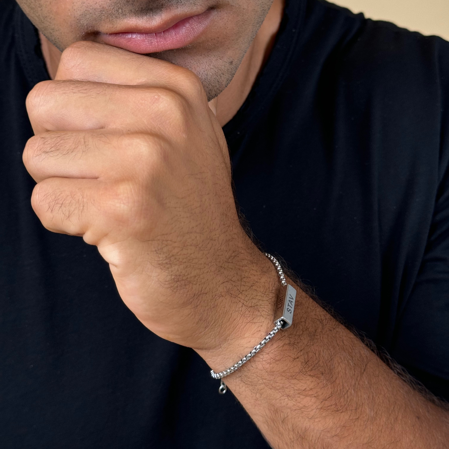 צמיד חריטה לגבר - גיא