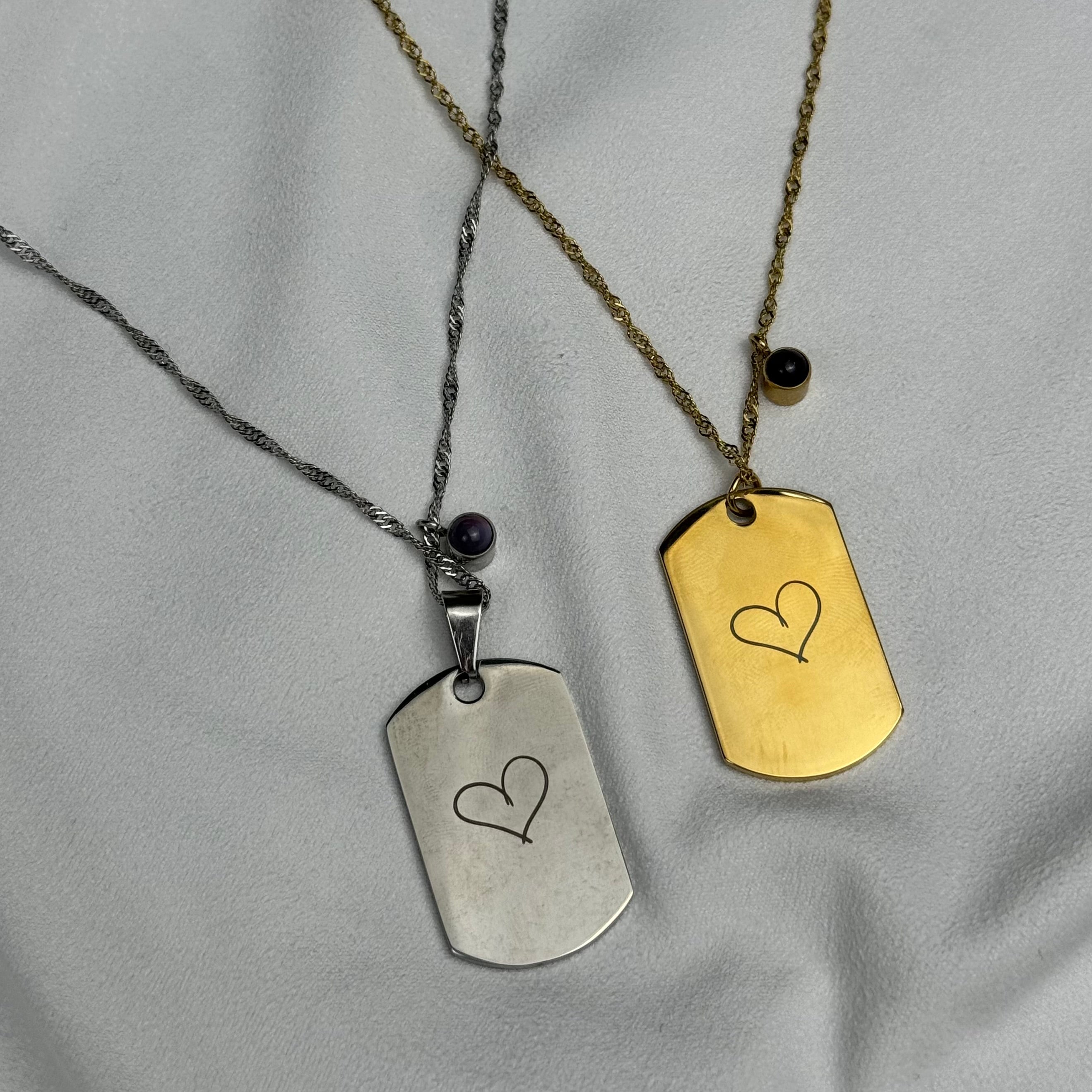 שרשרת לגבר חריטת כתב יד בצירוף צ'ארם התמונה המוצפנת