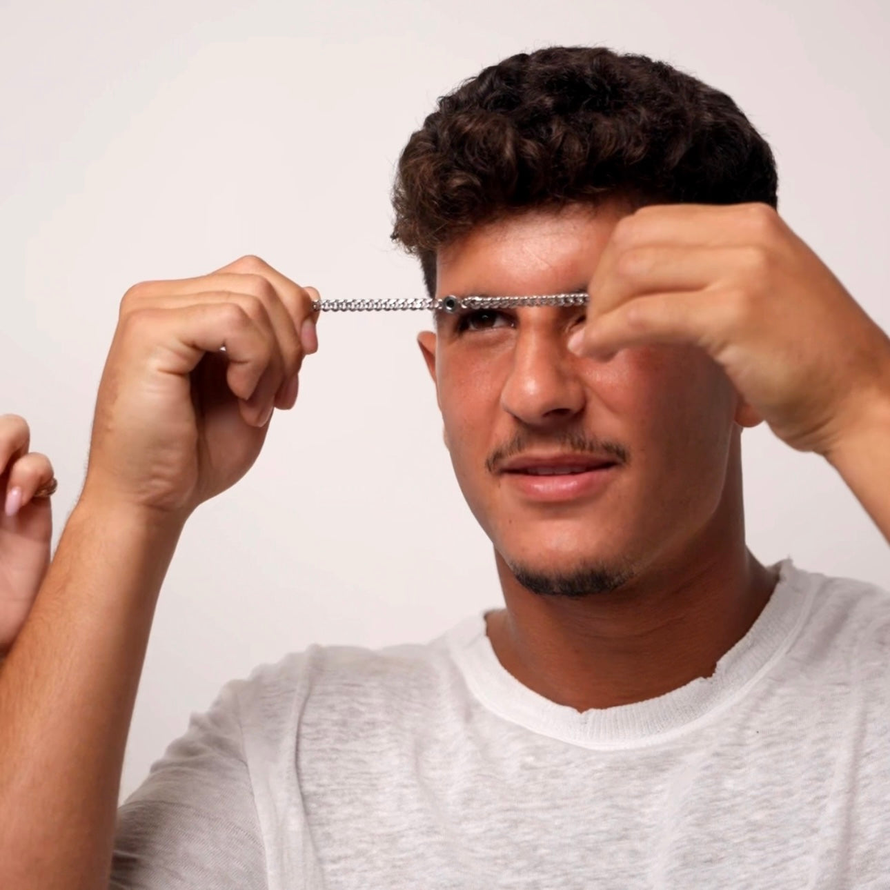 צמידים זוגיים עם תמונה מוצפנת