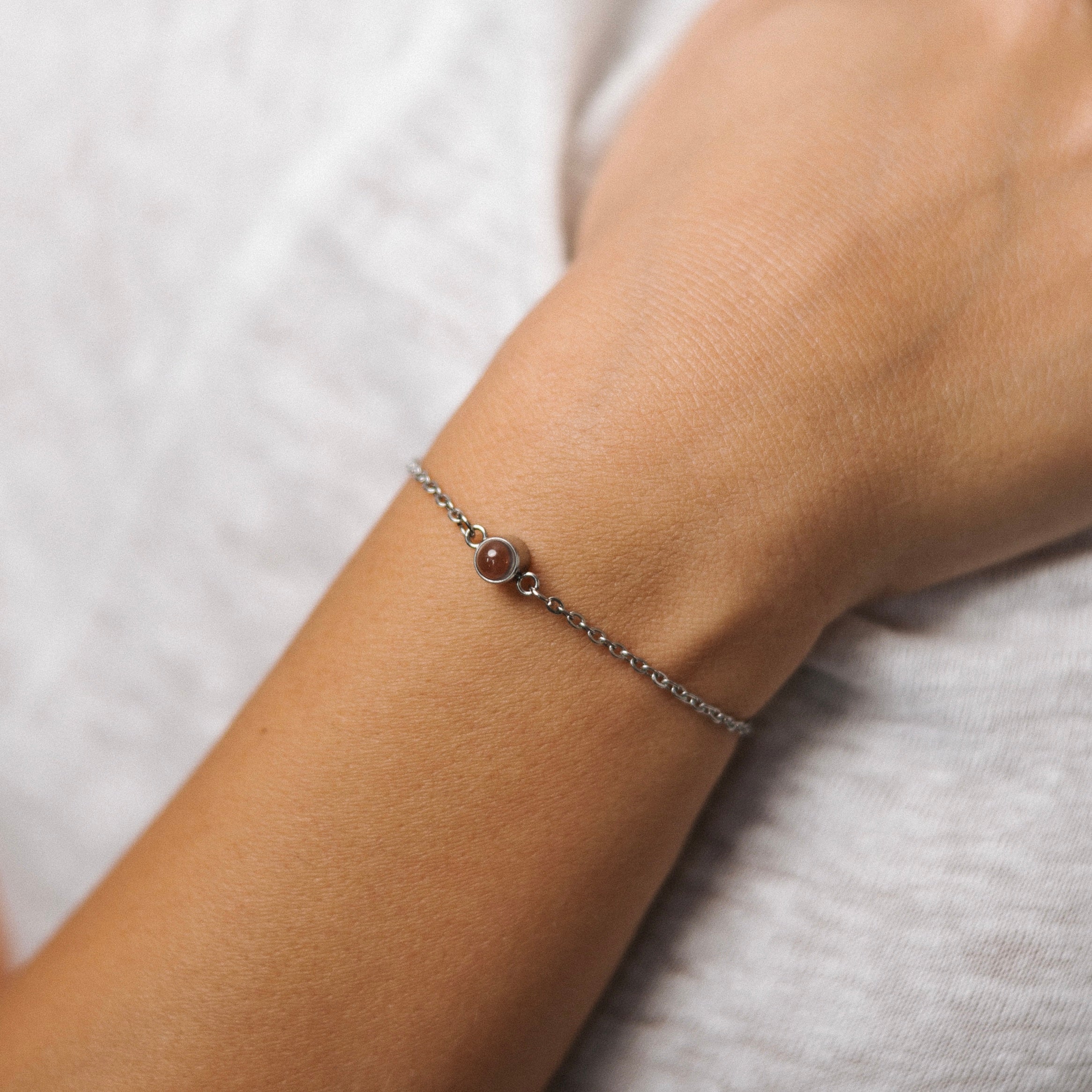 צמידים זוגיים עם תמונה מוצפנת