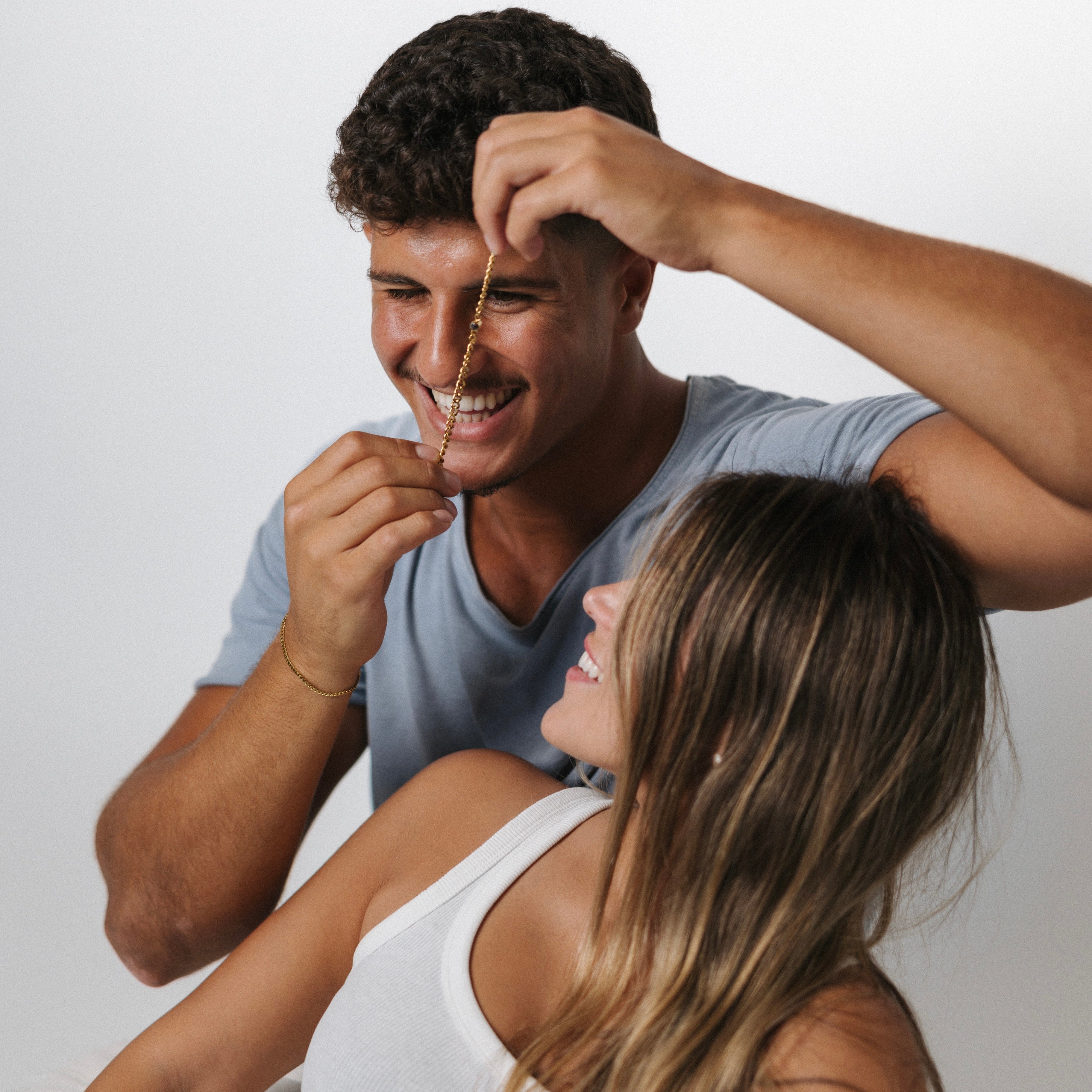 צמידים זוגיים עם תמונה מוצפנת