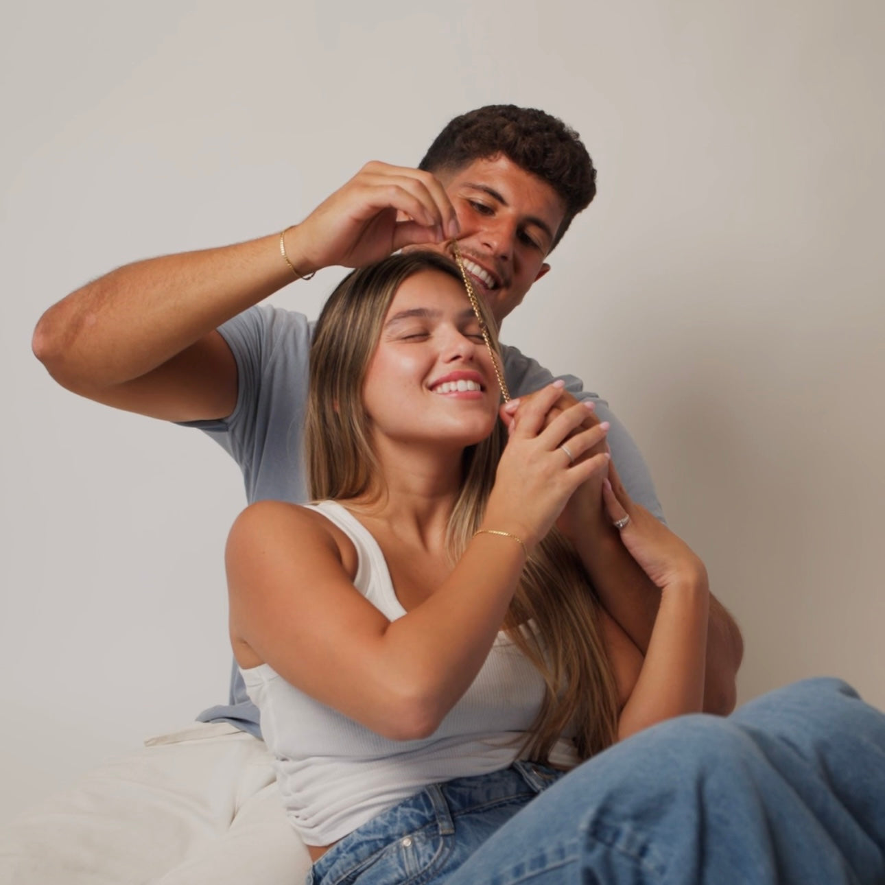 צמידים זוגיים עם תמונה מוצפנת