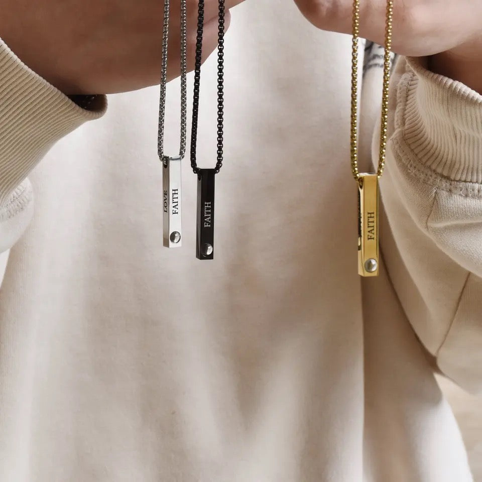 שרשרת לגבר עם תמונה מוצפנת וחריטה אישית