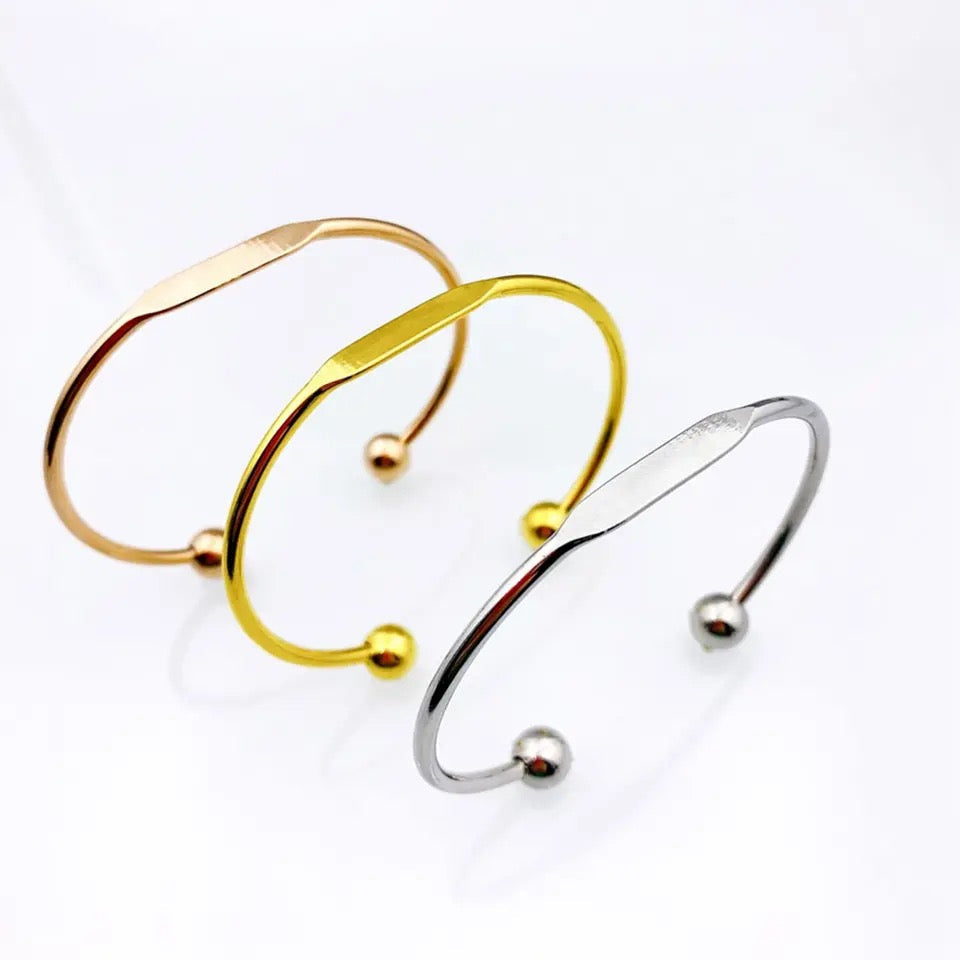 צמידי באנגל עמית עם חריטה אישית