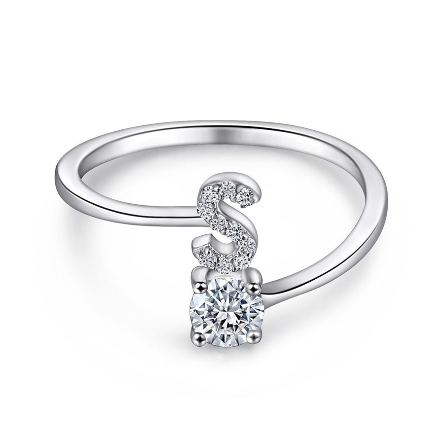 טבעת אות משובצת