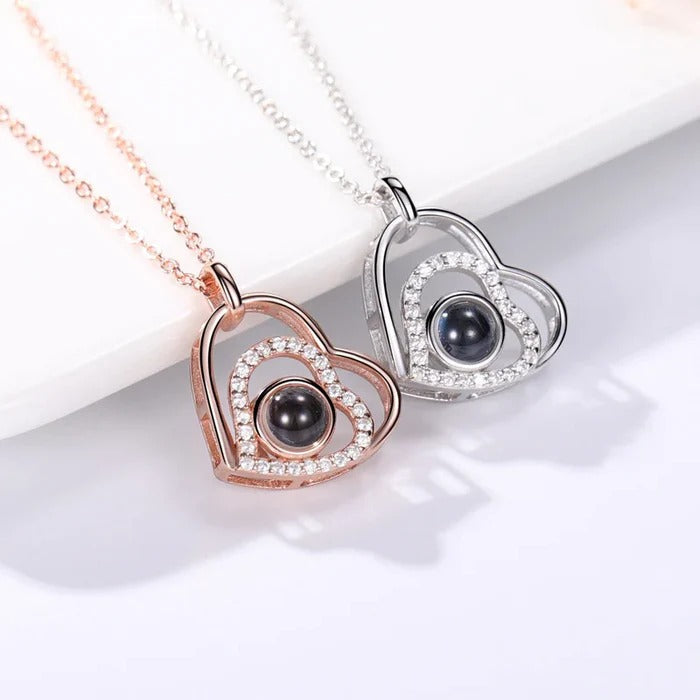 שרשרת לב כפול משובצת עם תמונה מוצפנת