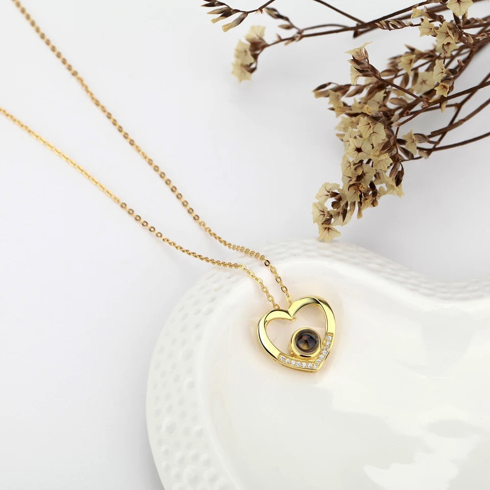 שרשרת לב גדול נועה זרקונים עם תמונה מוצפנת