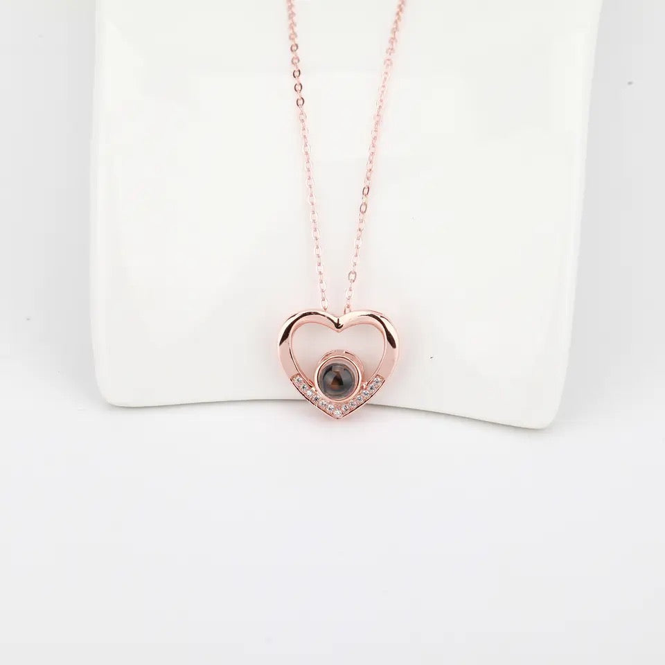 שרשרת לב גדול נועה זרקונים עם תמונה מוצפנת