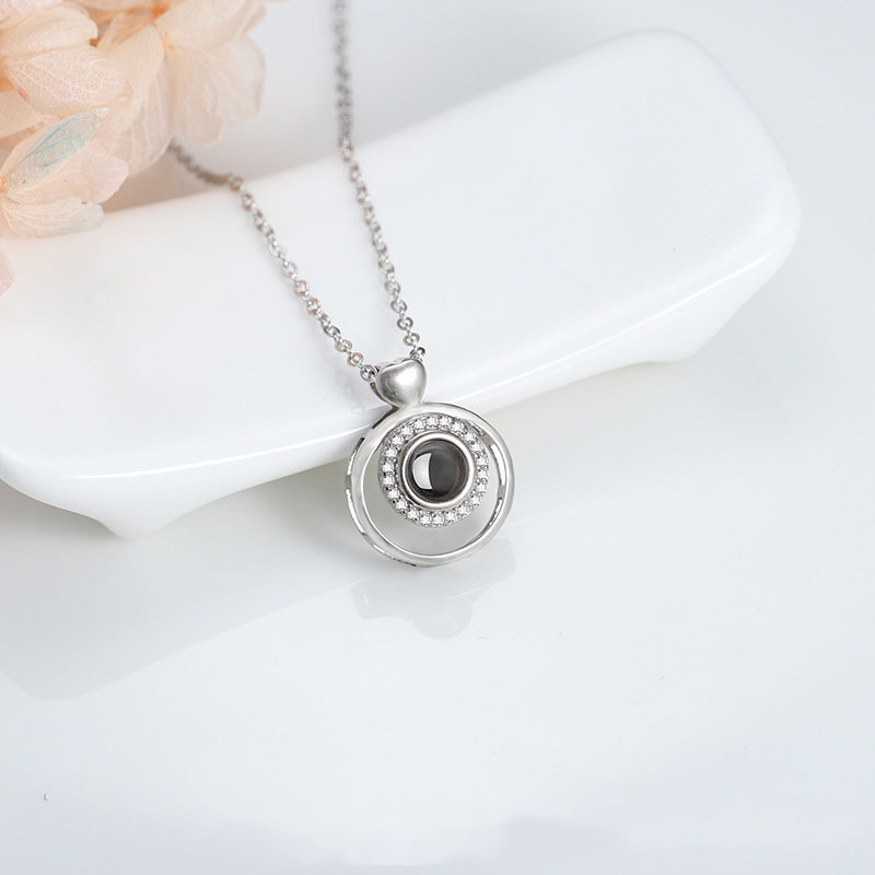 שרשרת חישוק זרקונים לאשה