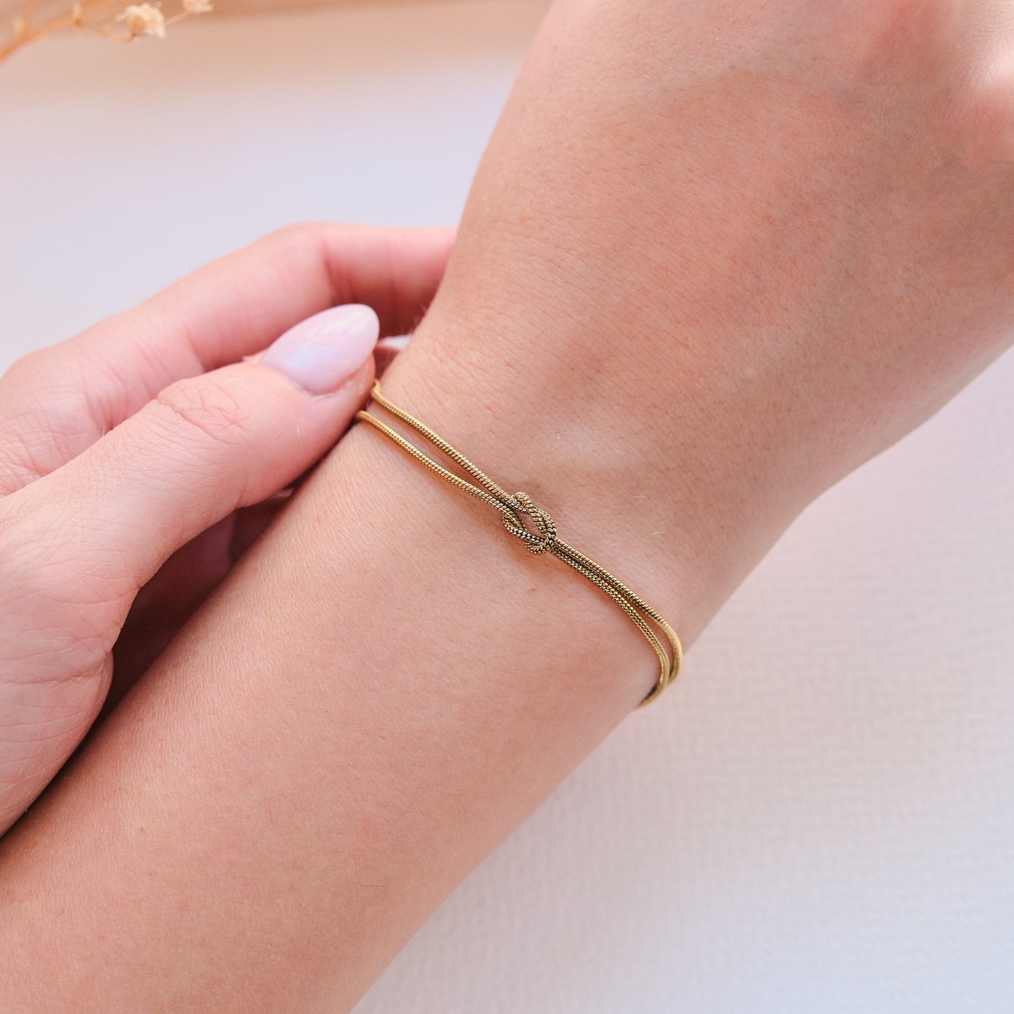 Maya | צמיד קשר האהבה (קני 1 קבלי 1 במתנה)