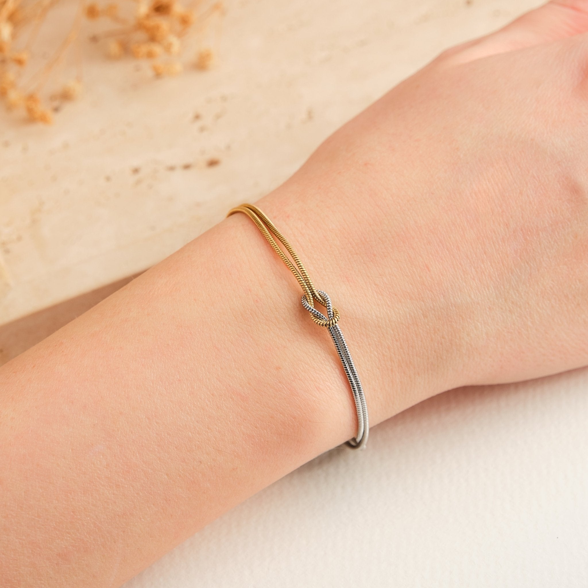 Maya | צמיד קשר האהבה (קני 1 קבלי 1 במתנה)